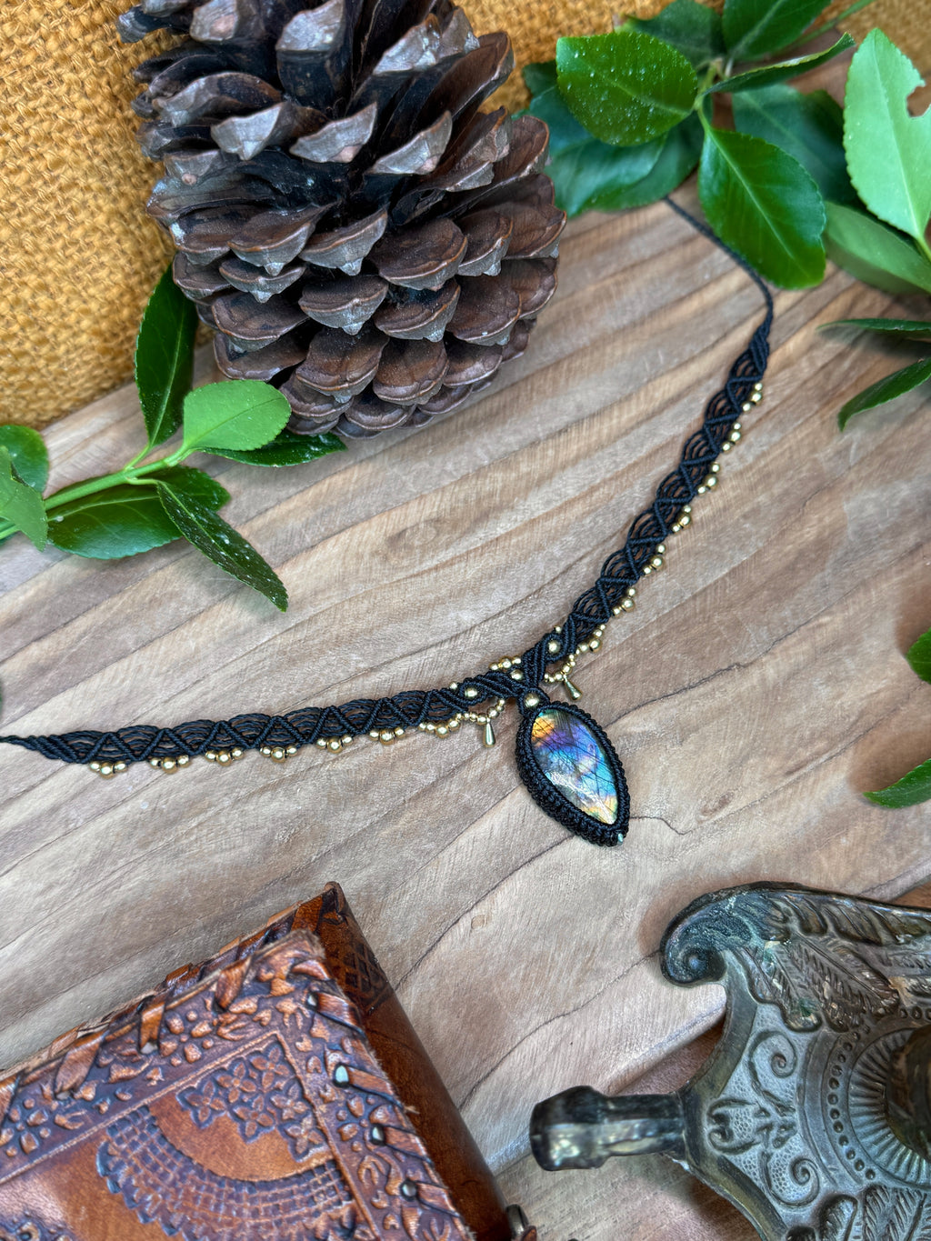 Collier • ras de cou • Labradorite