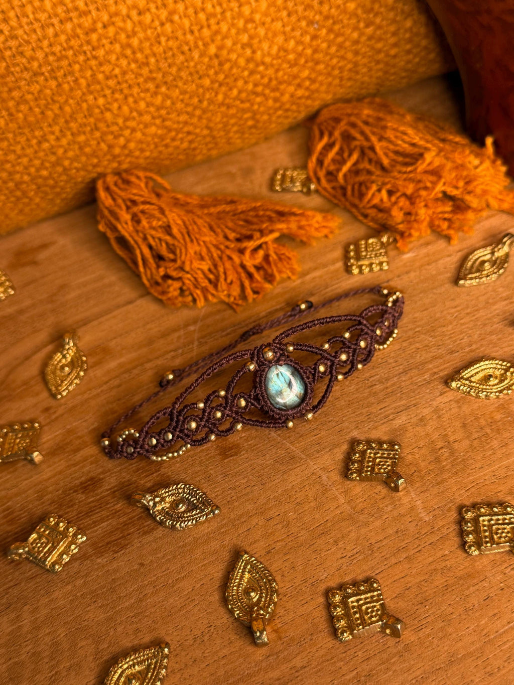 bracelet avec une pierre de labradorite