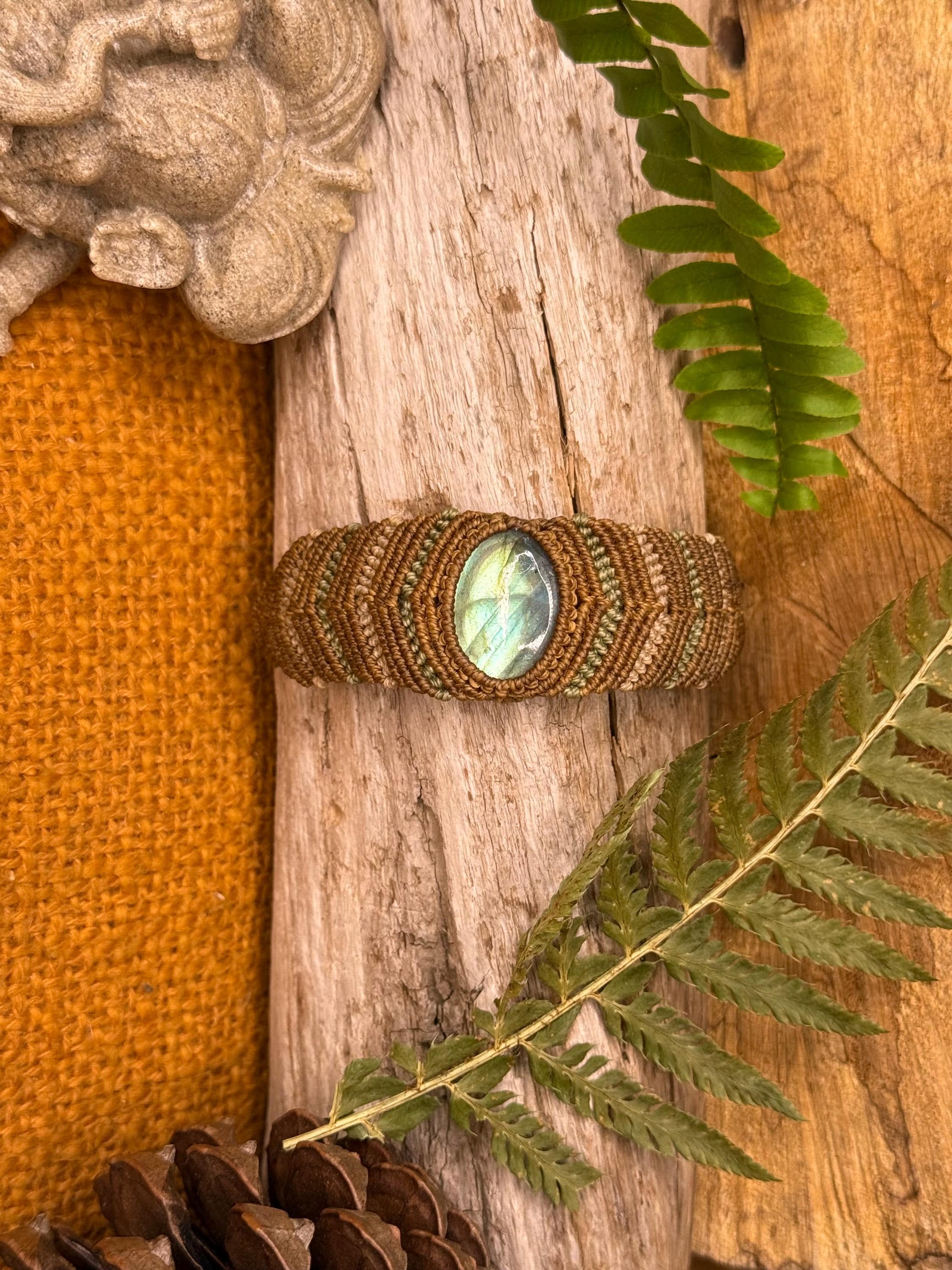Bracelet avec une pierre de labradorite