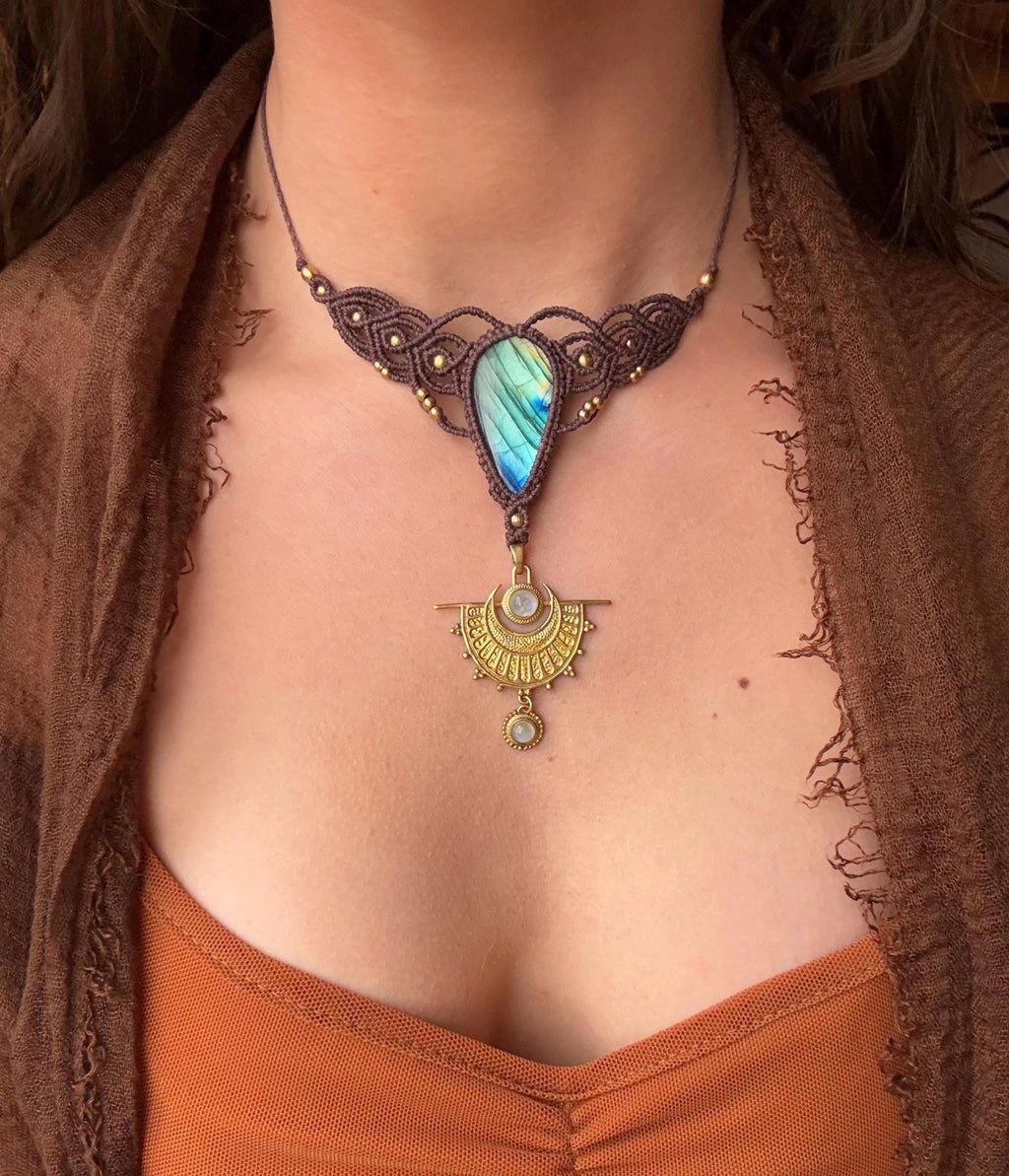 Collier pierre de labradorite • Talisman de protection et d’intuition