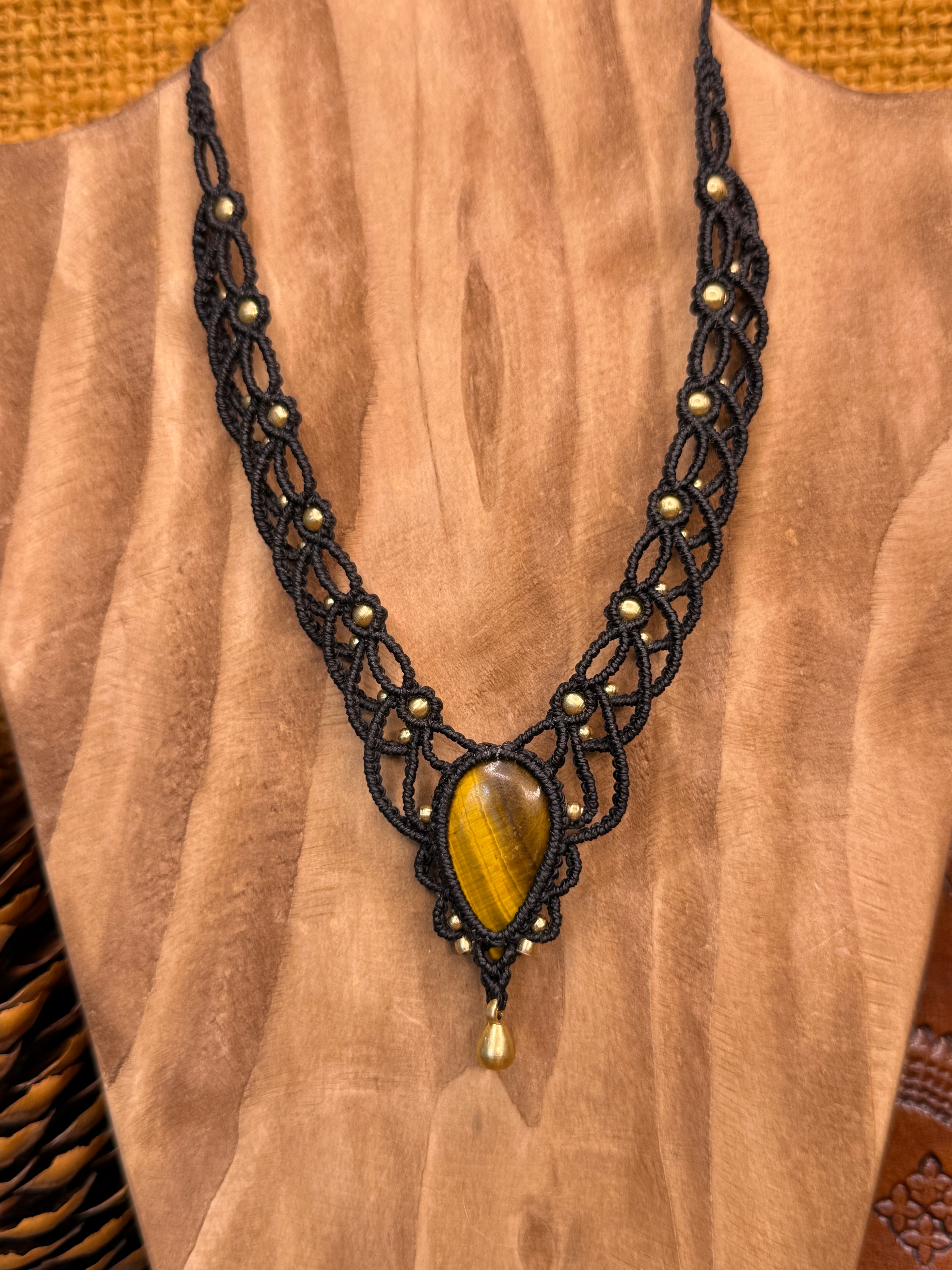 Collier • œil de tigre • Protection & ancrage