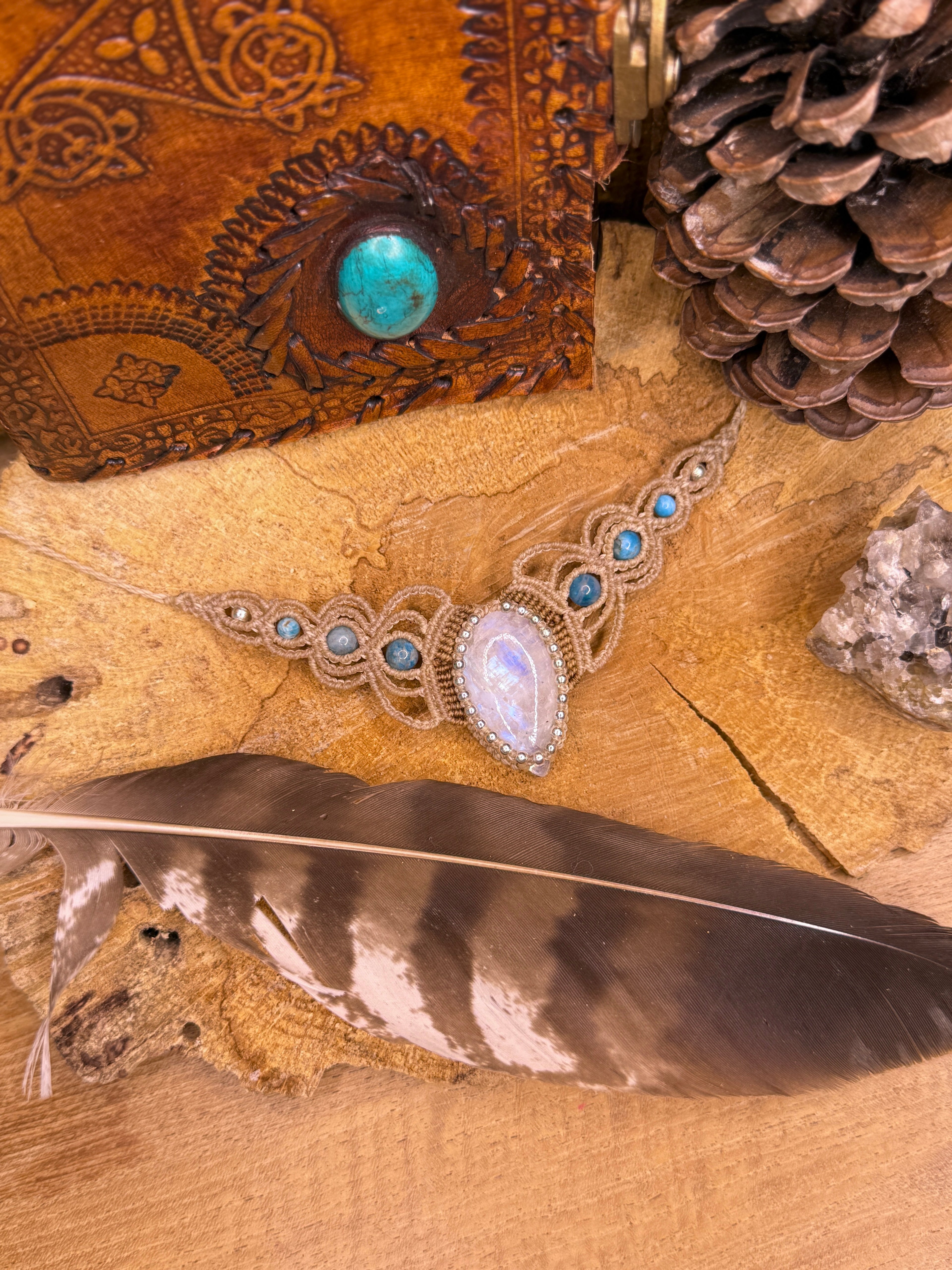 Collier • Pierre de lune • Apatite
