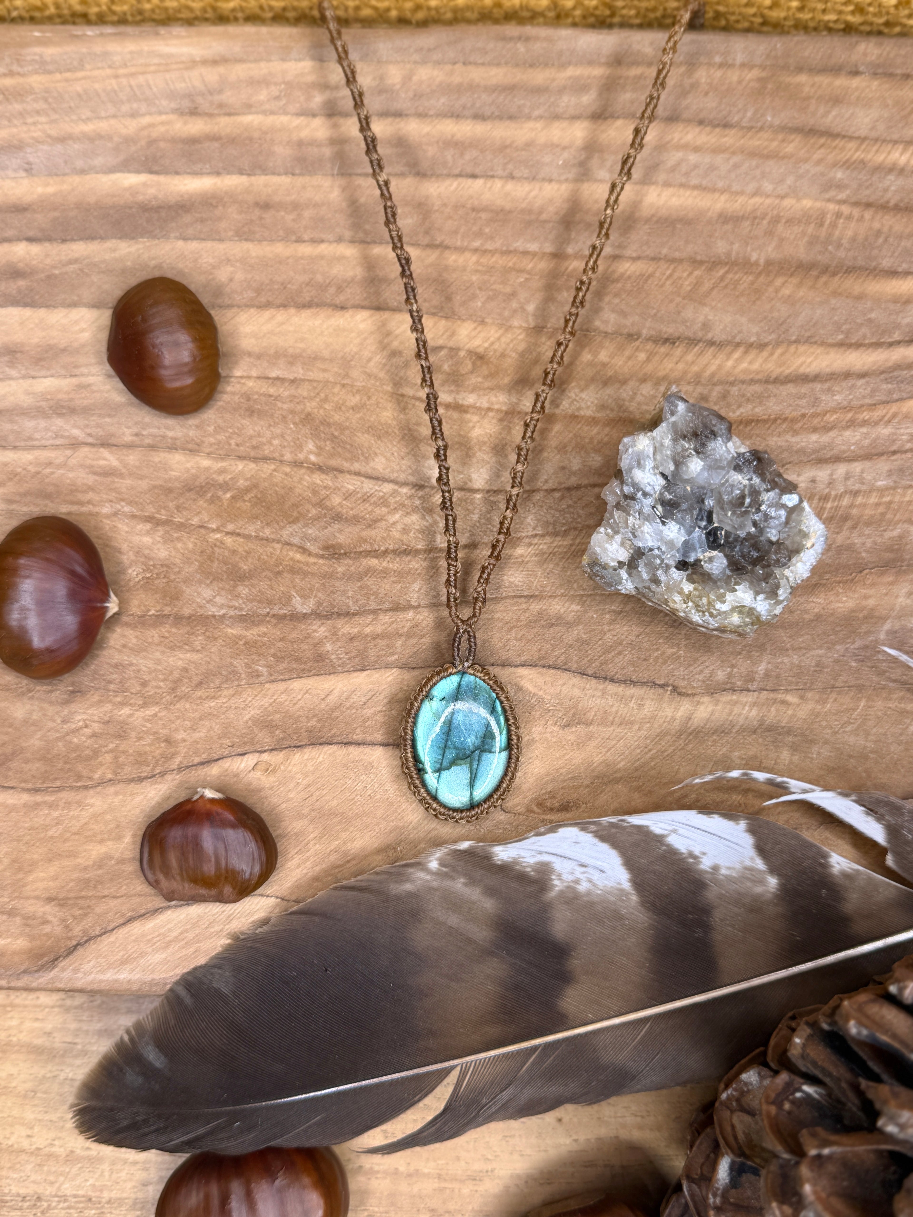 Necklace with a labradorite stone