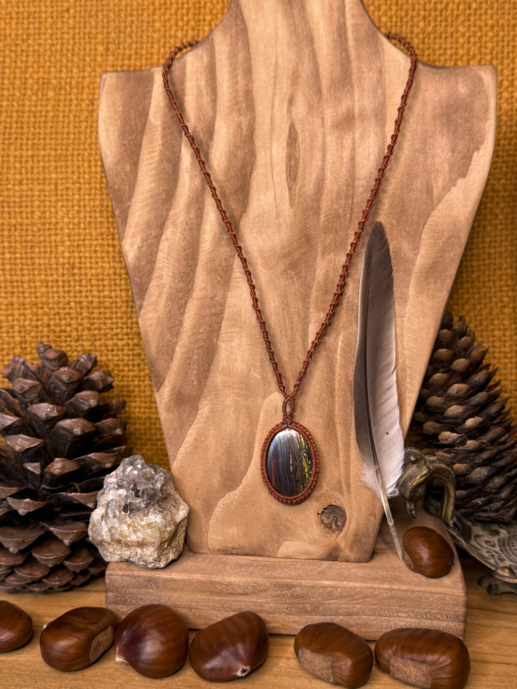 Collier • Œil de fer