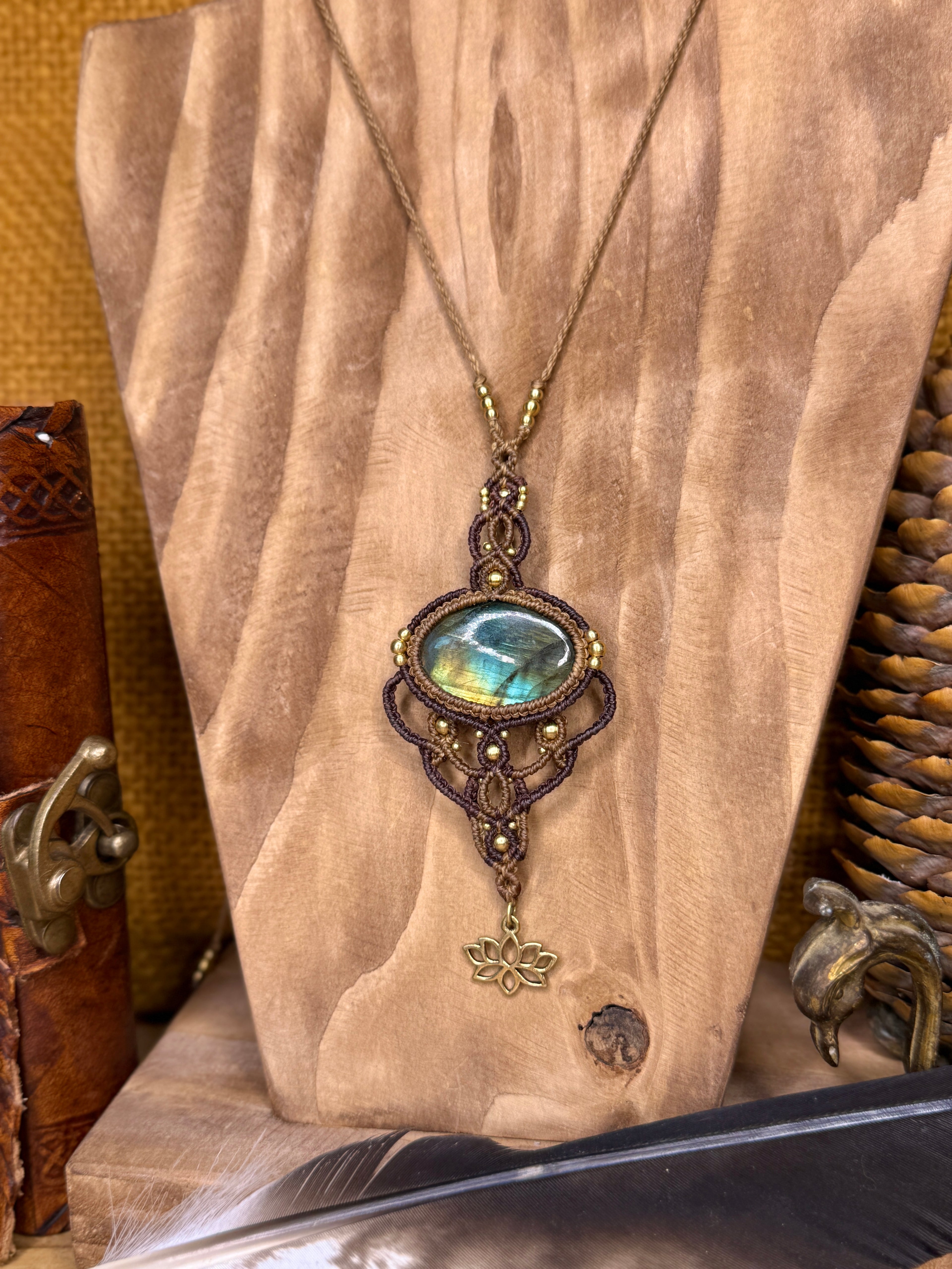 Collier • Labradorite • Lotus
