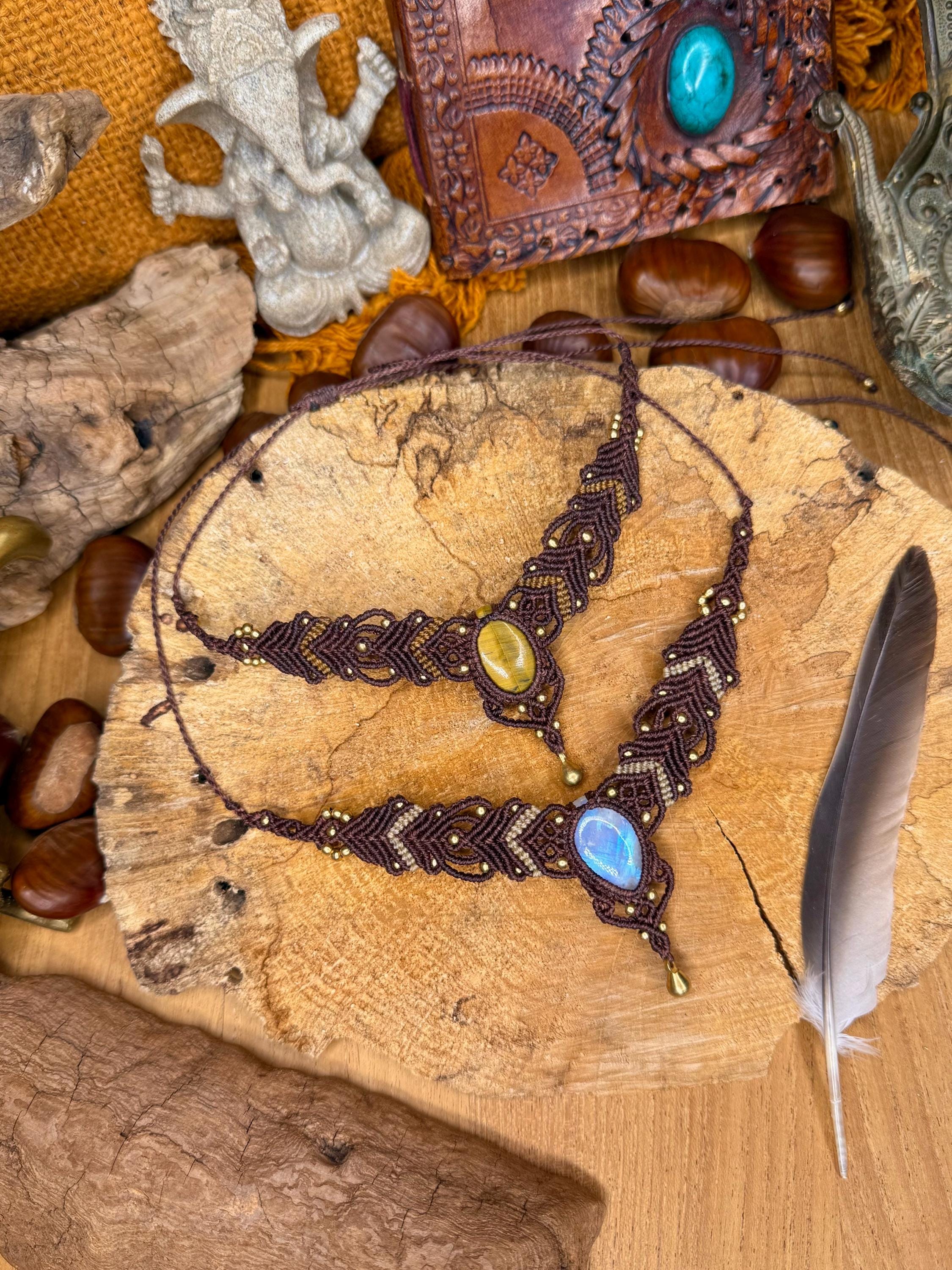 Collier • Tour de cou avec une pierre de lune pêche ou pierre de Lune