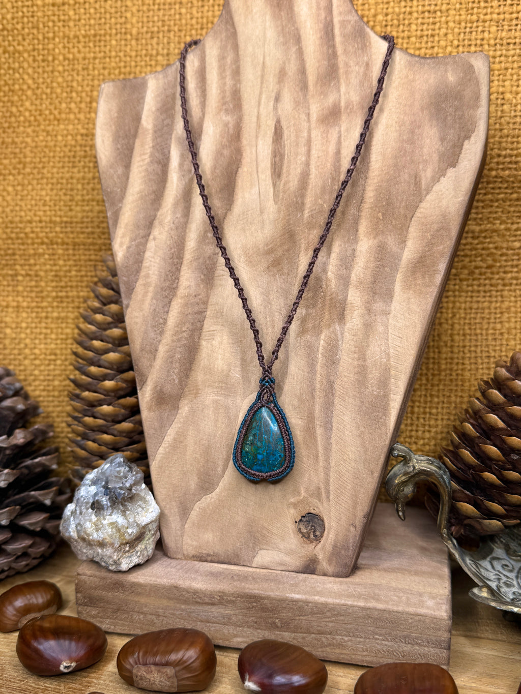 Necklace with a chrysocolla stone