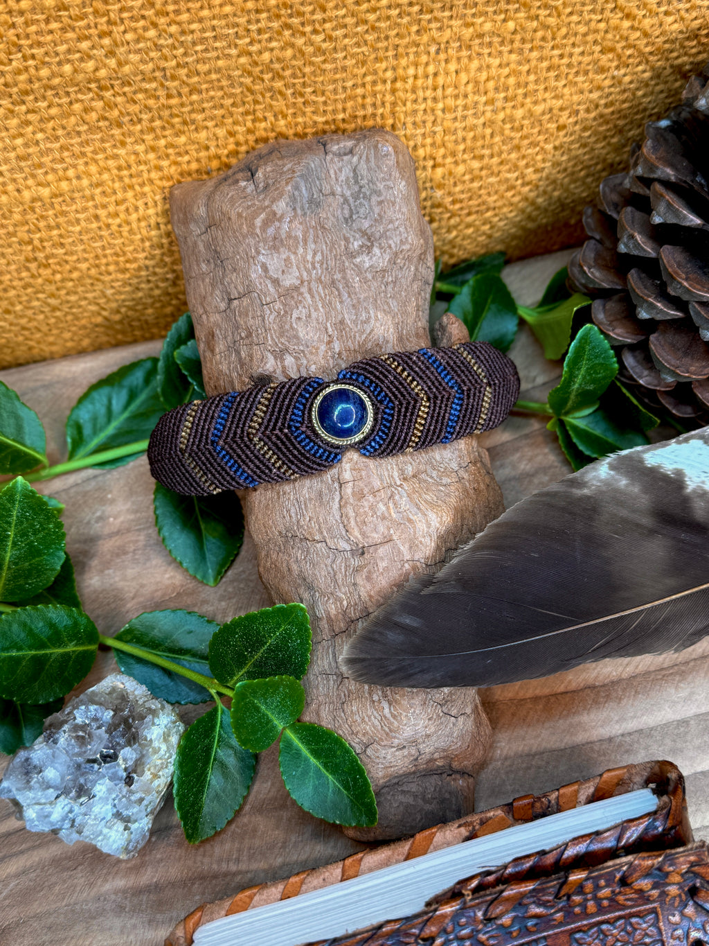Bracelet with a Lapis Lazuli stone