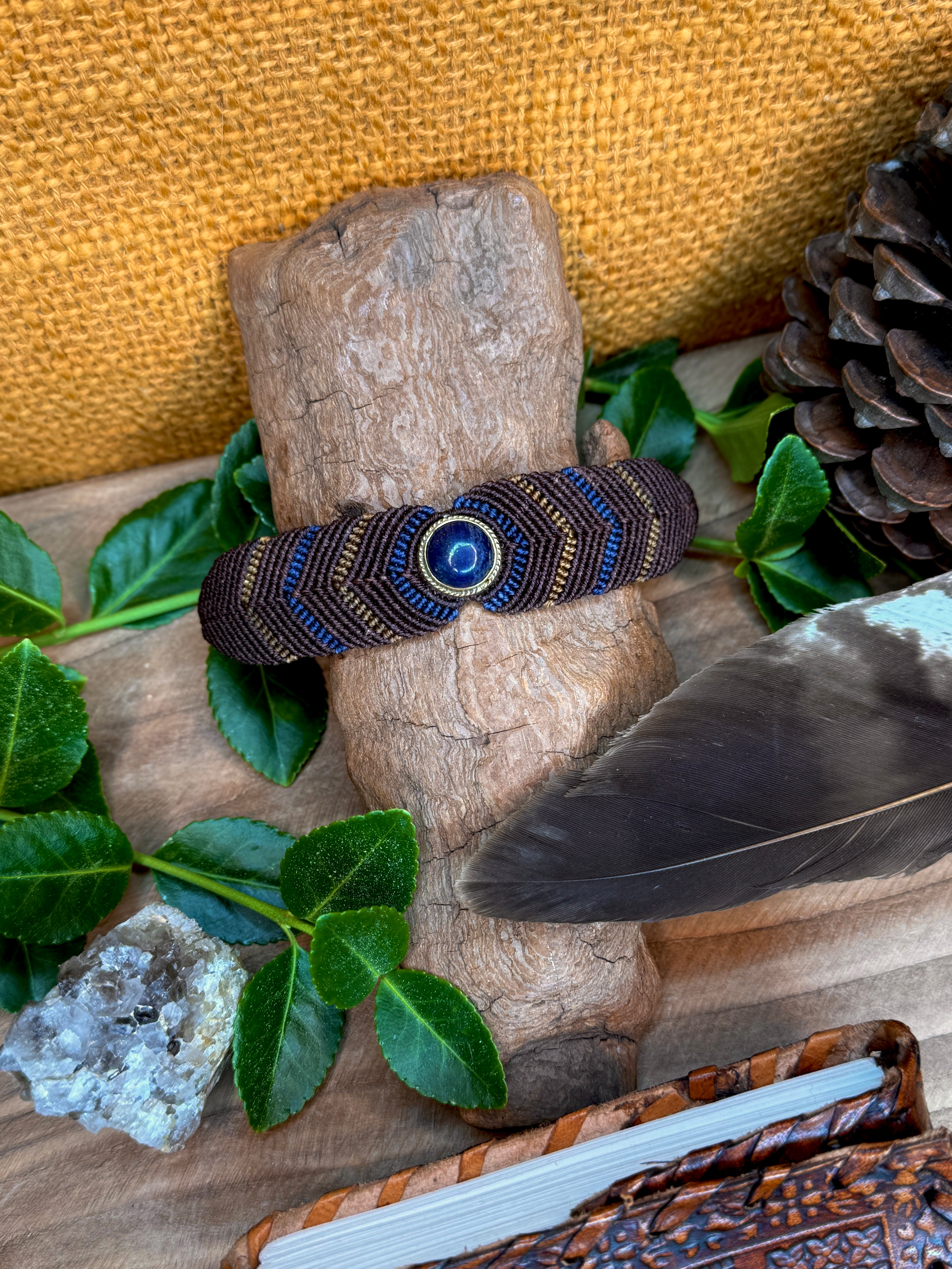 Bracelet with a Lapis Lazuli stone