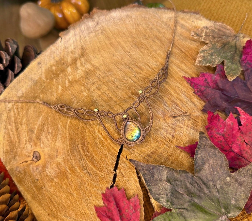 Collier • Ras de cou • Labradorite
