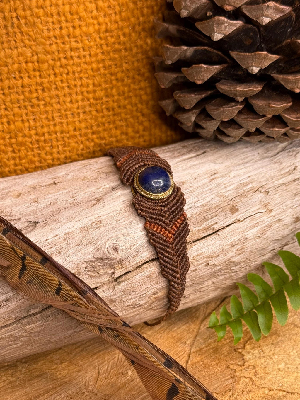 Bracelet avec une pierre de Lapis-lazuli
