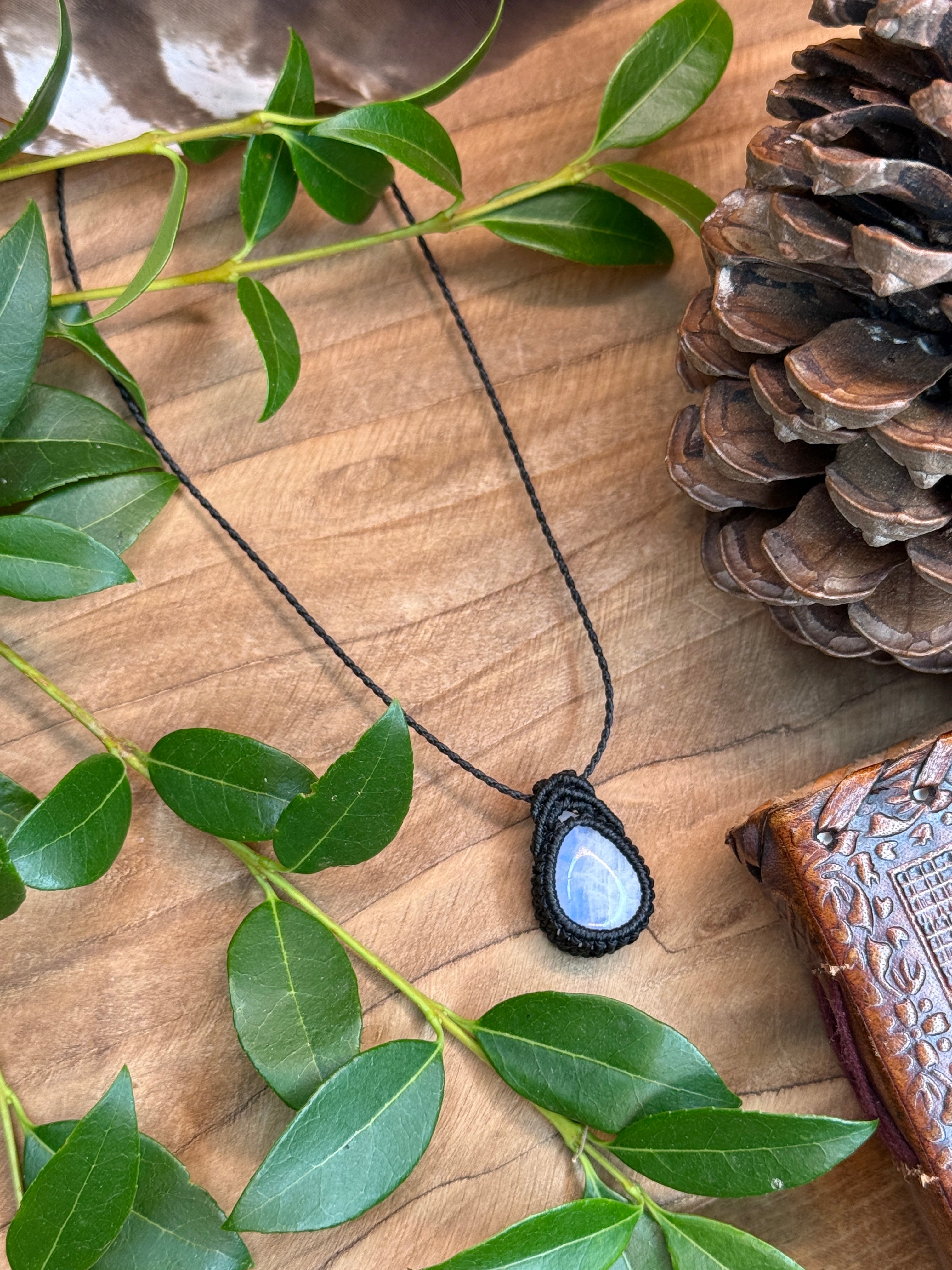 Pendentif • Collier • Pierre de Lune