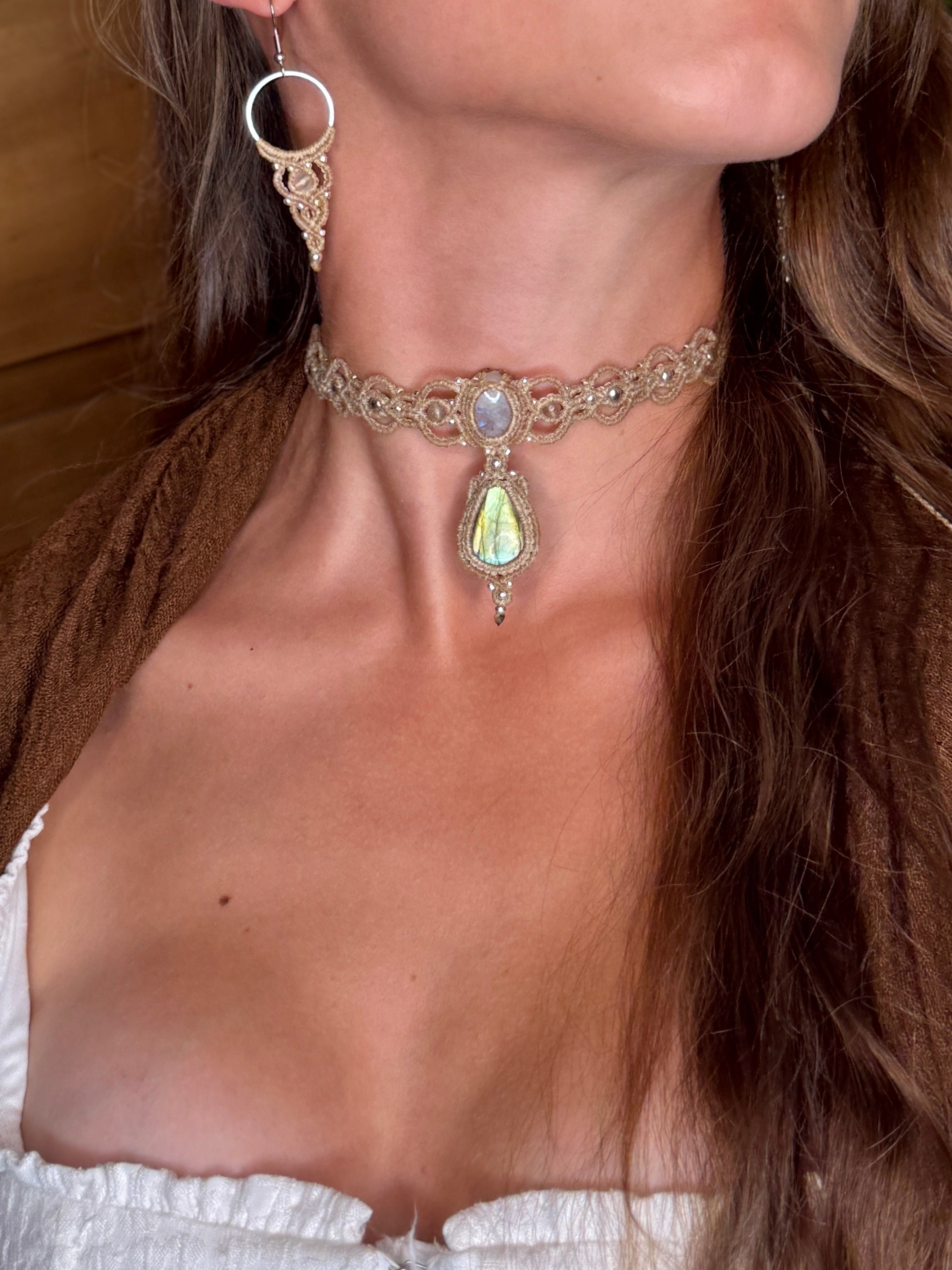 Ras-de-cou pierre de lune et de Labradorite