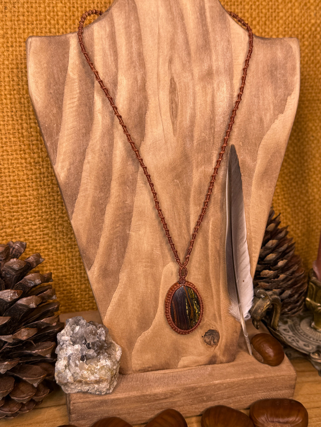 Collier • Œil de fer