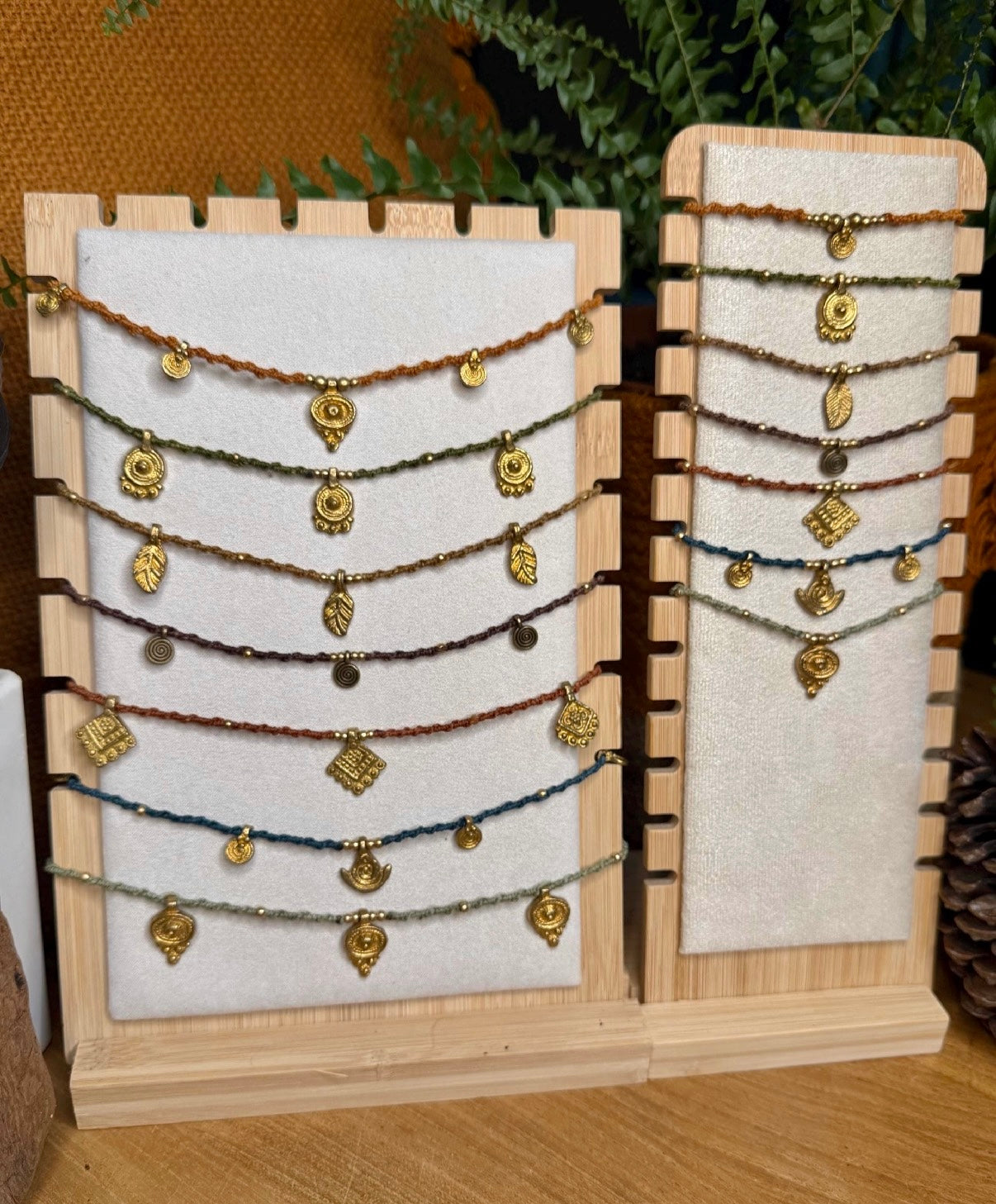 Bracelet à breloques en laiton doré et argenté