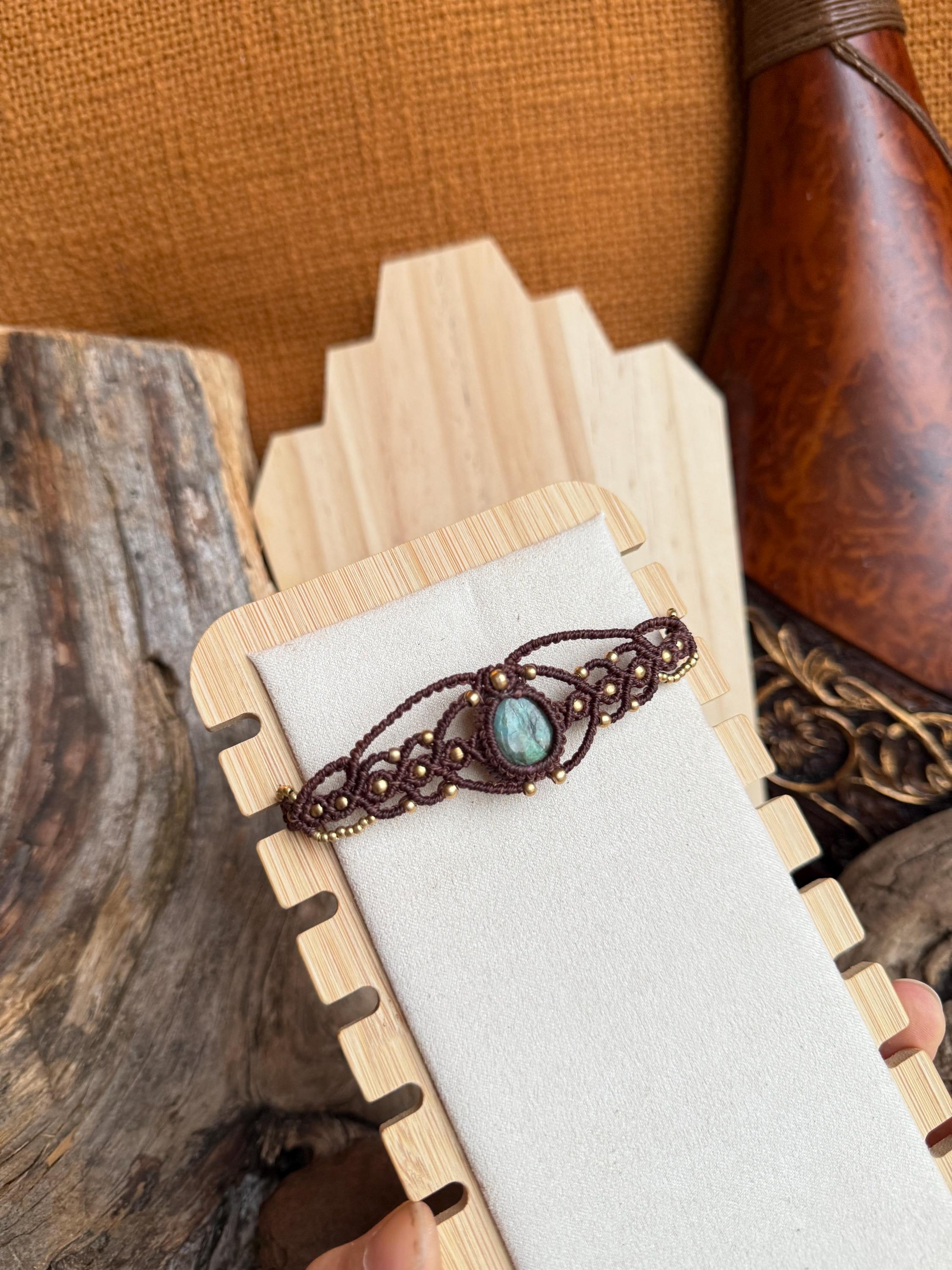 bracelet avec une pierre de labradorite