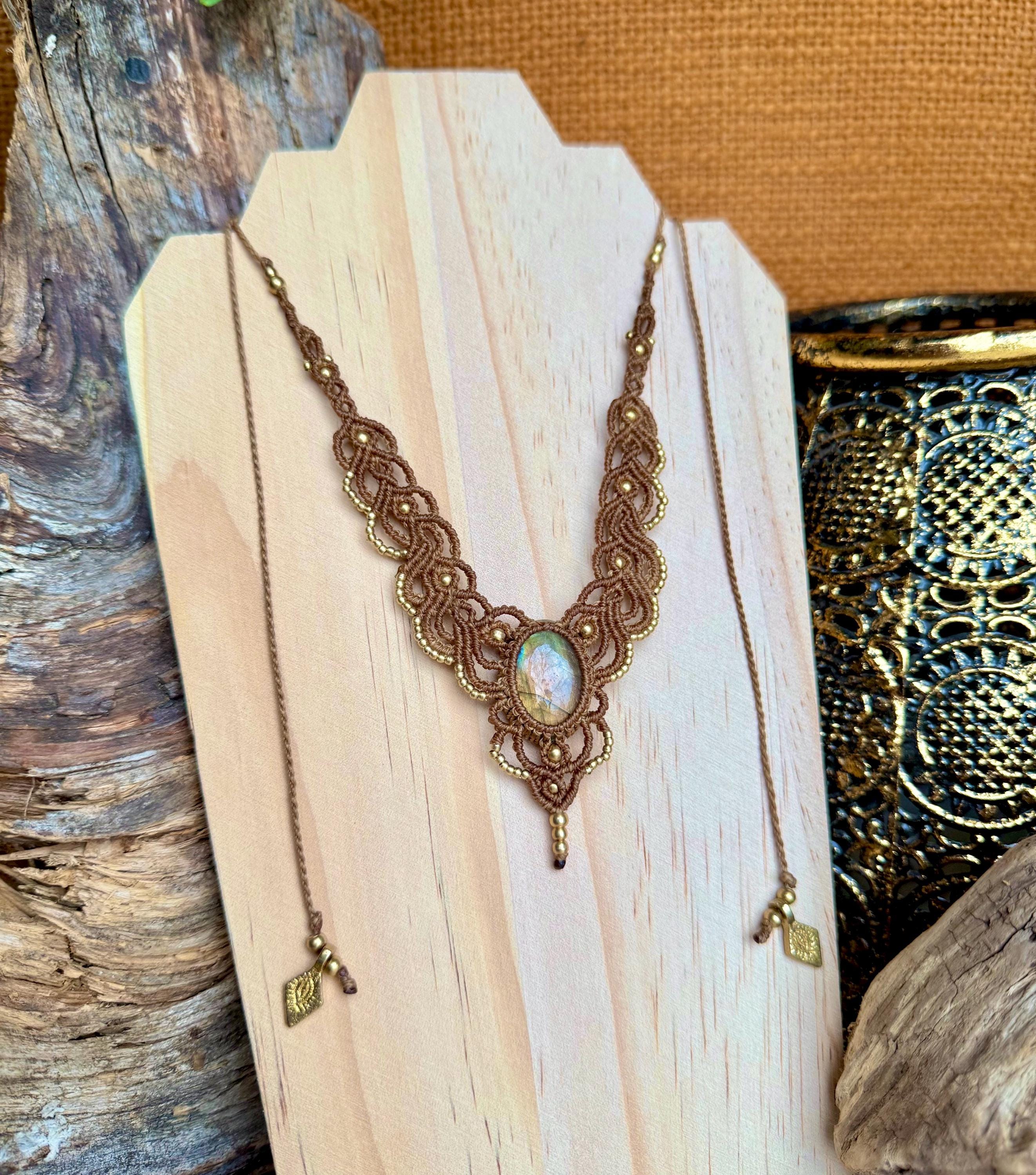 Collier avec pierre naturelle de labradorite