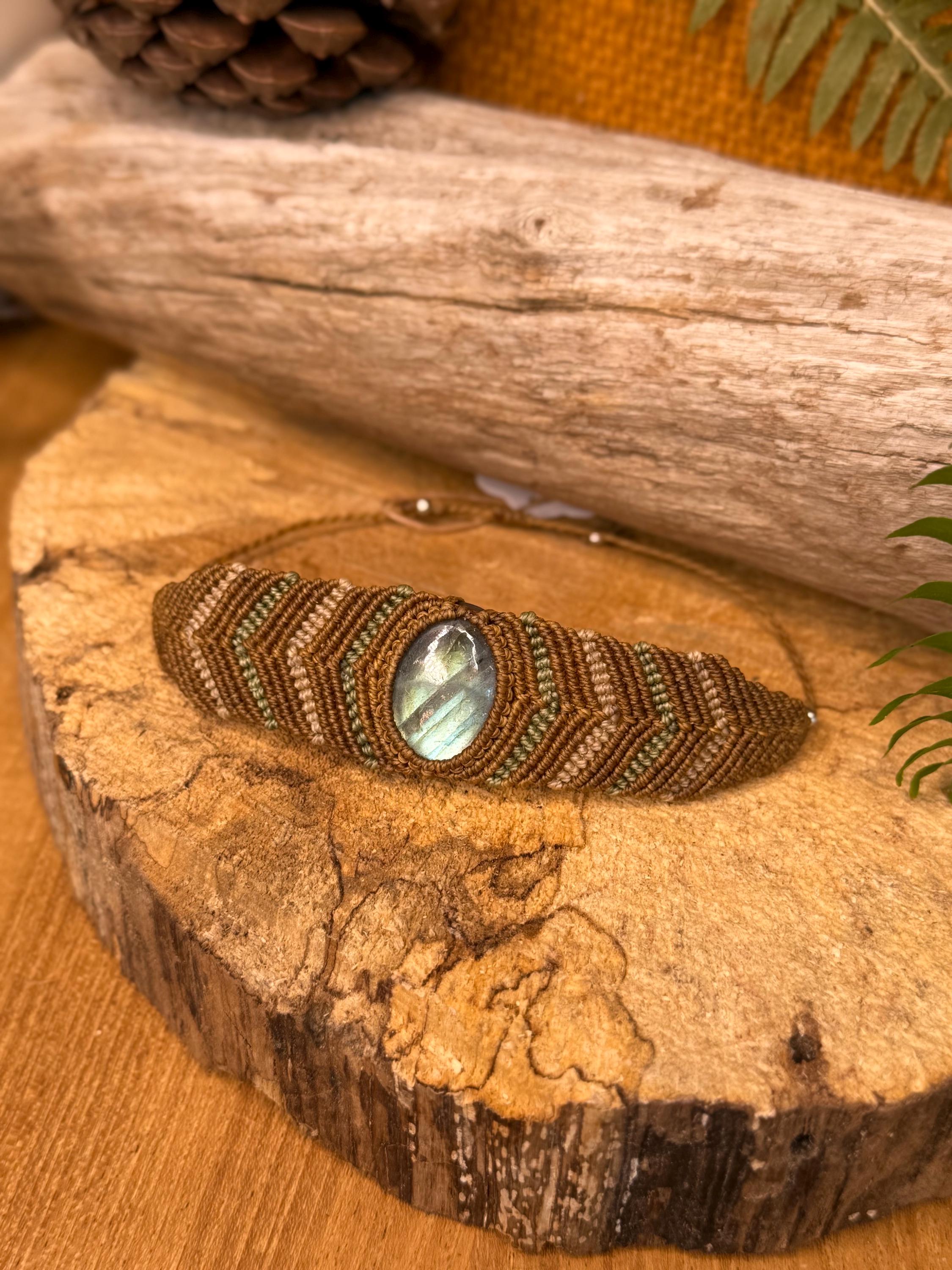 Bracelet avec une pierre de labradorite