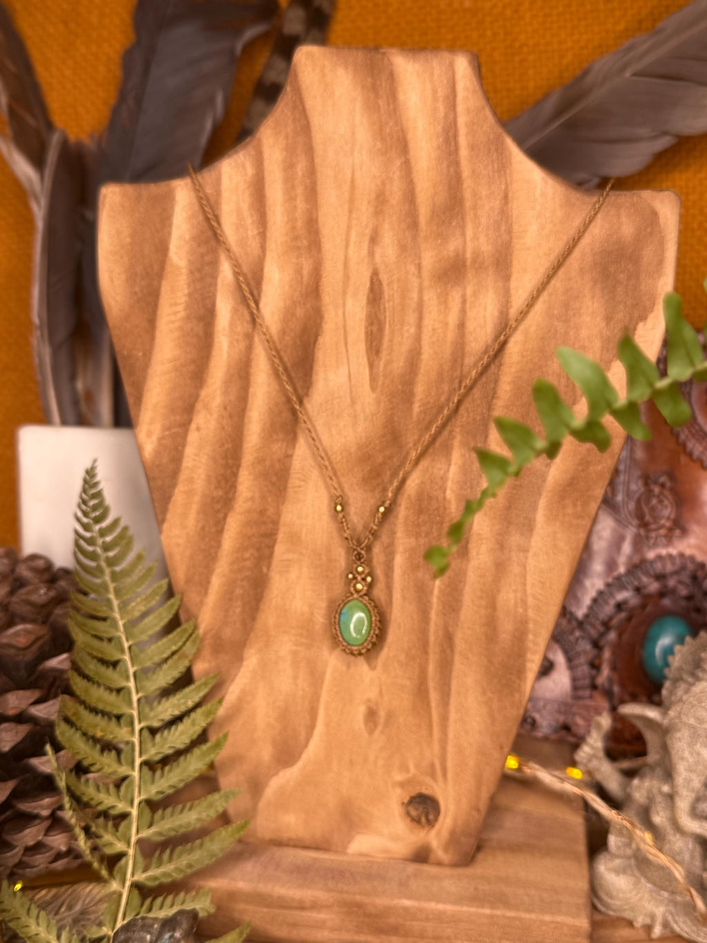 Collier avec une pierre de turquoise