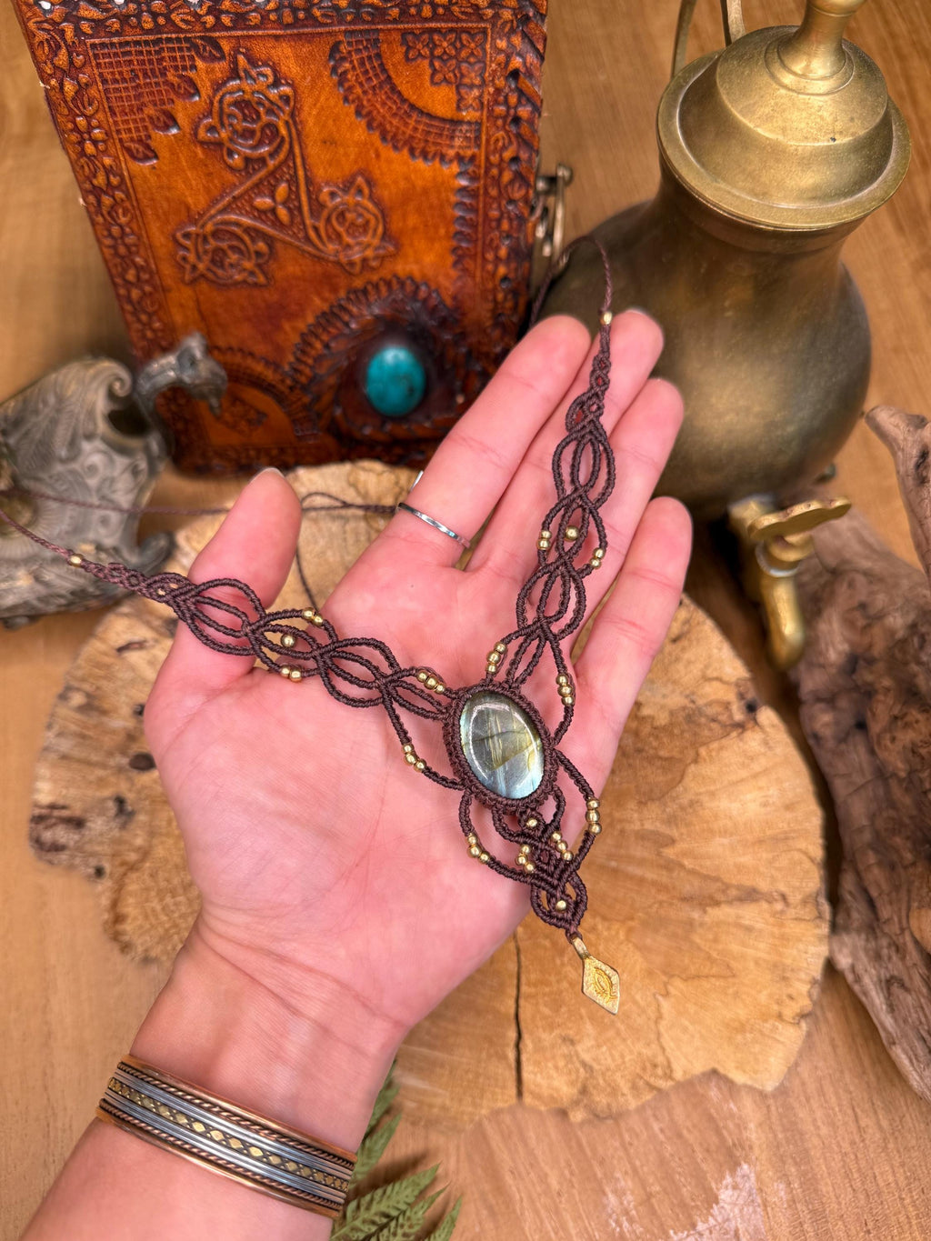 Collier fait main micro-macramé avec pierre naturelle labradorite - makrame - collier hippie - collier bohème - cadeau fait main