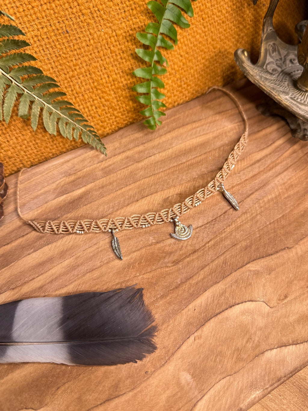 EN PROMO : Tour de cou micro-macramé fait main (ras de cou - Neckband) hippie - boho - bohème - makrame - collier hippie - collier bohème