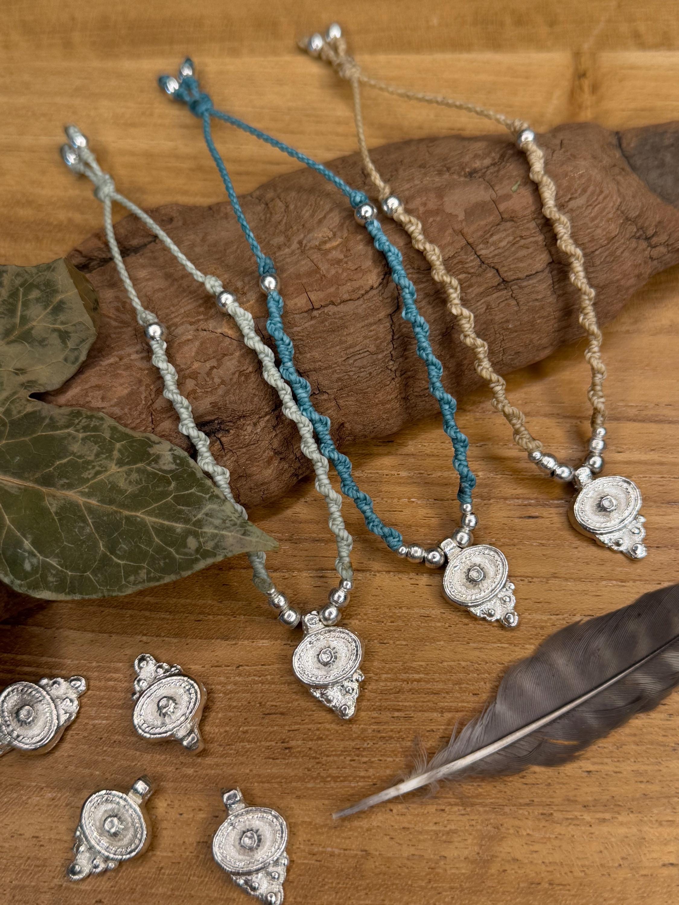 Bracelet fait main en micro-macramé et laiton - bracelet à perle - bracelet hippie - bracelet bohème - bracelet femme