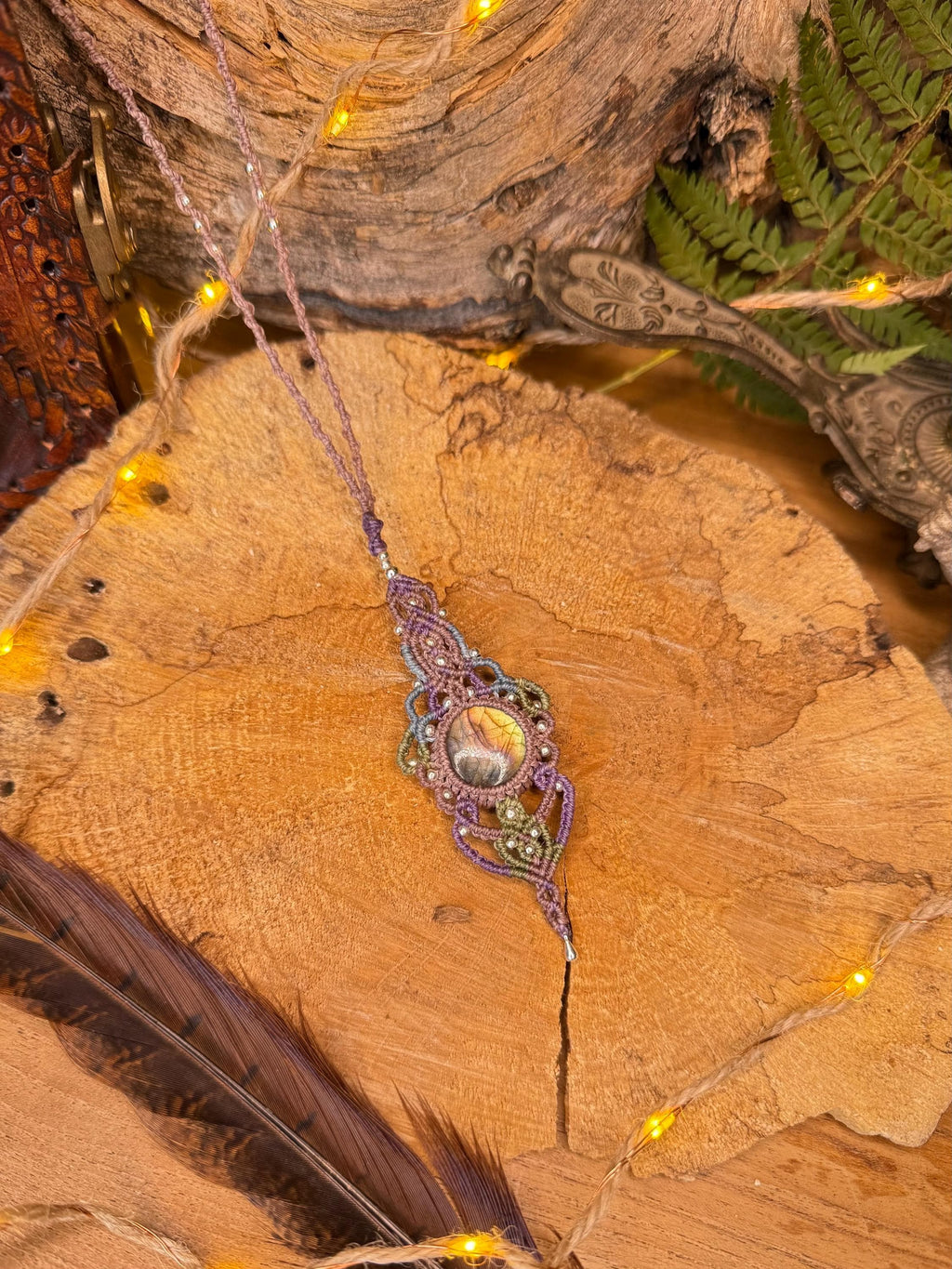 Collier fait main micro-macramé avec pierre naturelle labradorite - makrame - collier hippie - collier bohème - collier féerique cadeau