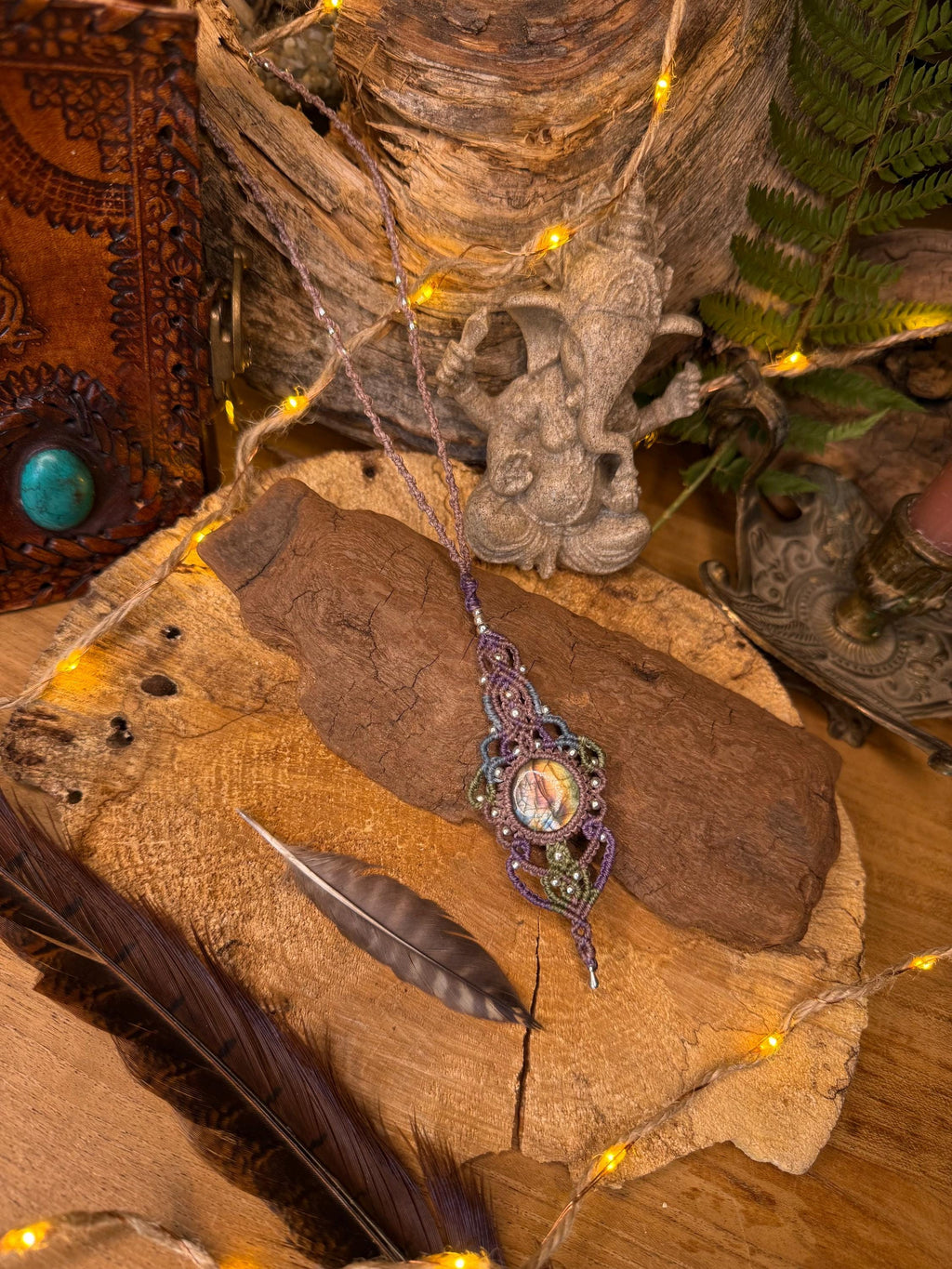 Collier fait main micro-macramé avec pierre naturelle labradorite - makrame - collier hippie - collier bohème - collier féerique cadeau