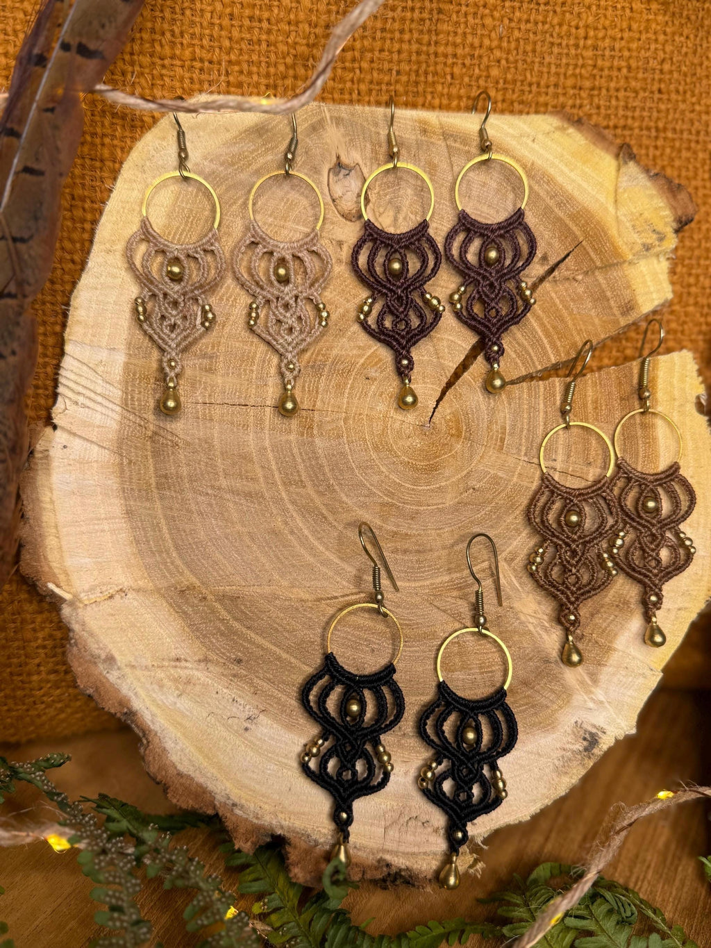 Boucles d’oreilles fait main en micro-macramé et laiton doré boucles d’oreilles hippie boucles d’oreilles bohème cadeau fait main