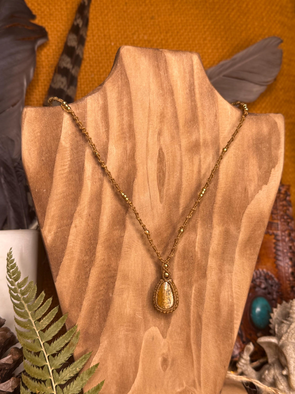 Collier fait main micro-macramé avec une pierre de jaspe paysage connection à la terre - makrame collier bohème cadeau énergétique