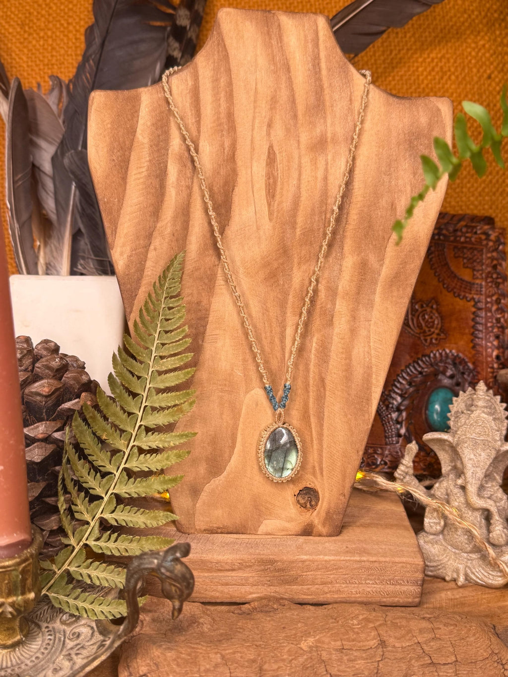 Collier fait main en micro-macramé avec pierre labradorite - makrame - collier hippie - collier bohème - collier homme - collier femme