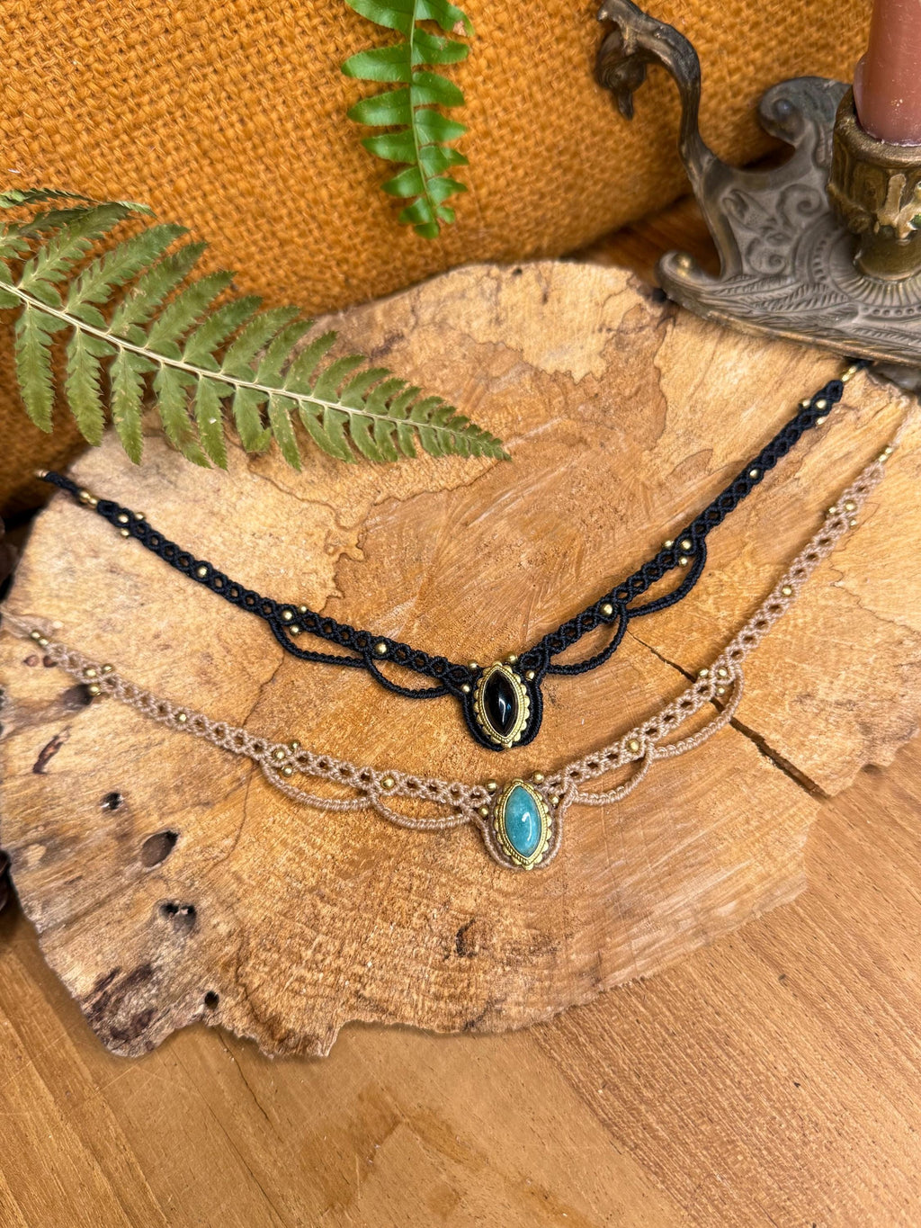 Diadème - Tour de cou fait main micro-macramé avec pierre naturelle d’onyx noir et amazonite (Neckband-ras de cou) hippie bohème médiéval