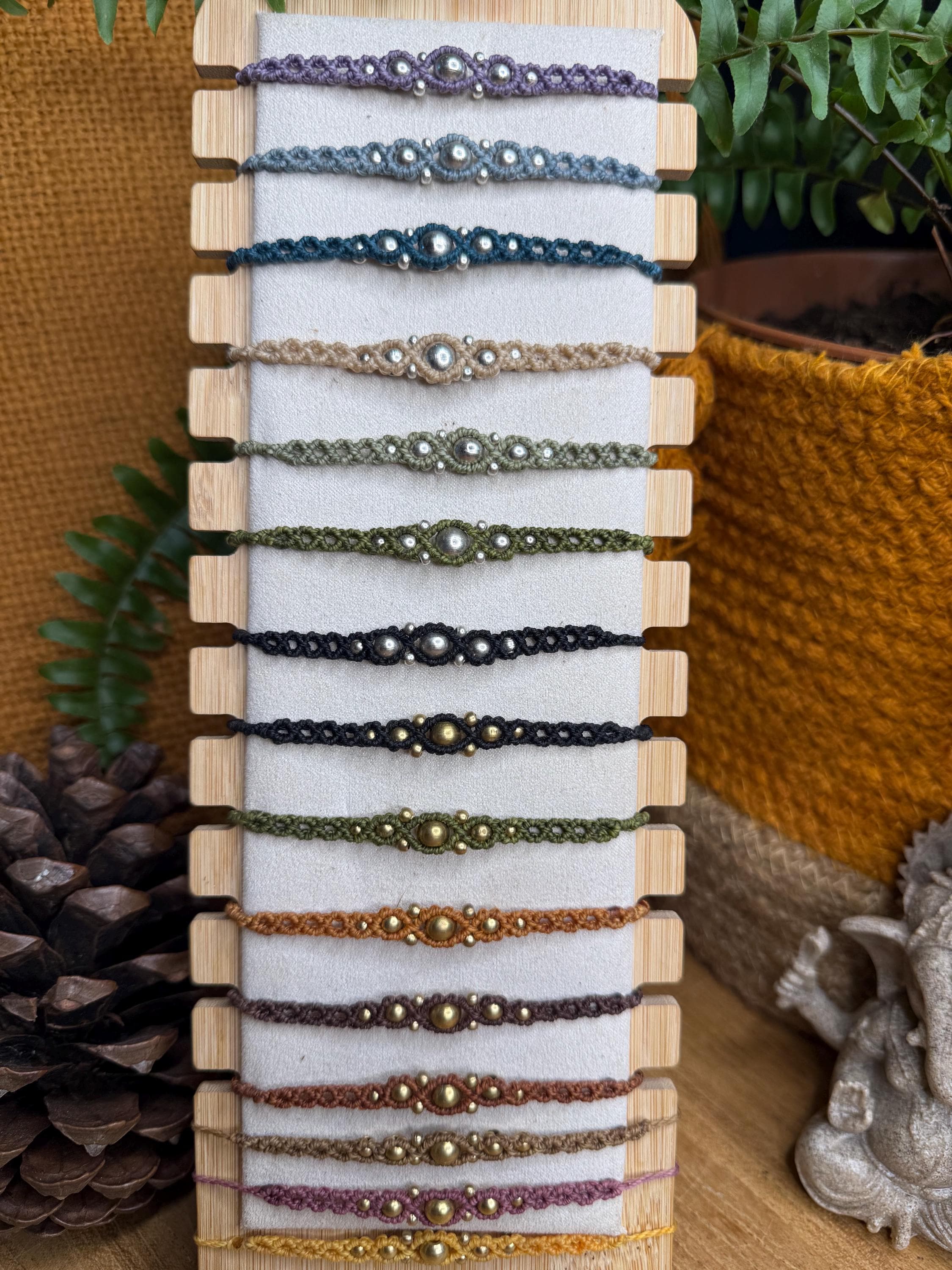 bracelet fait main micro-macramé et laiton hippie - boho - bohème - makrame - bracelet hippie - bracelet bohème - bracelet zen