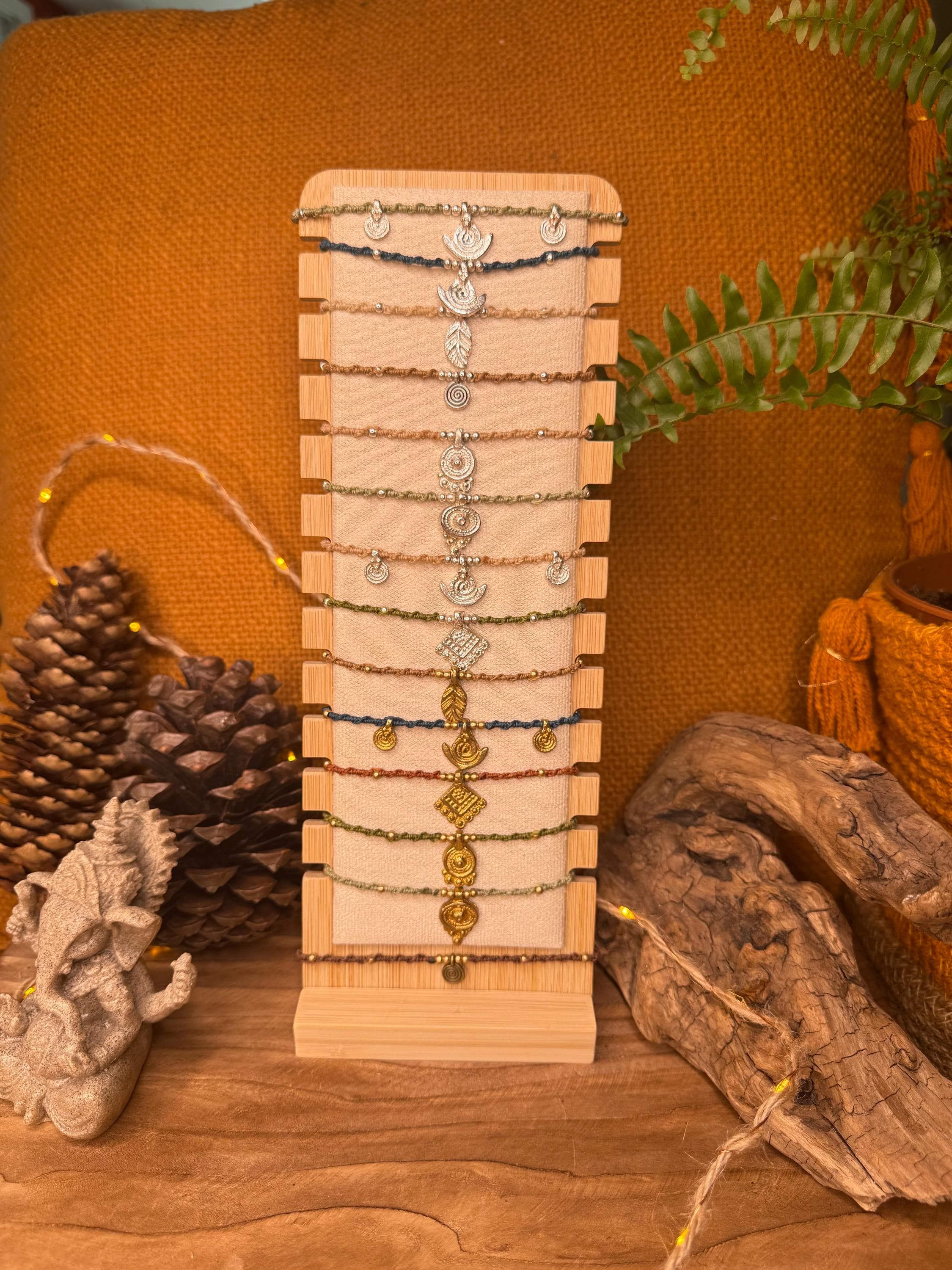 Bracelet fait main en micro-macramé et laiton - bracelet à perle - bracelet hippie - bracelet bohème - bracelet femme