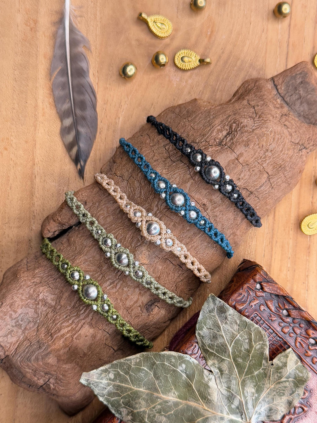 bracelet fait main micro-macramé et laiton hippie - boho - bohème - makrame - bracelet hippie - bracelet bohème - bracelet zen