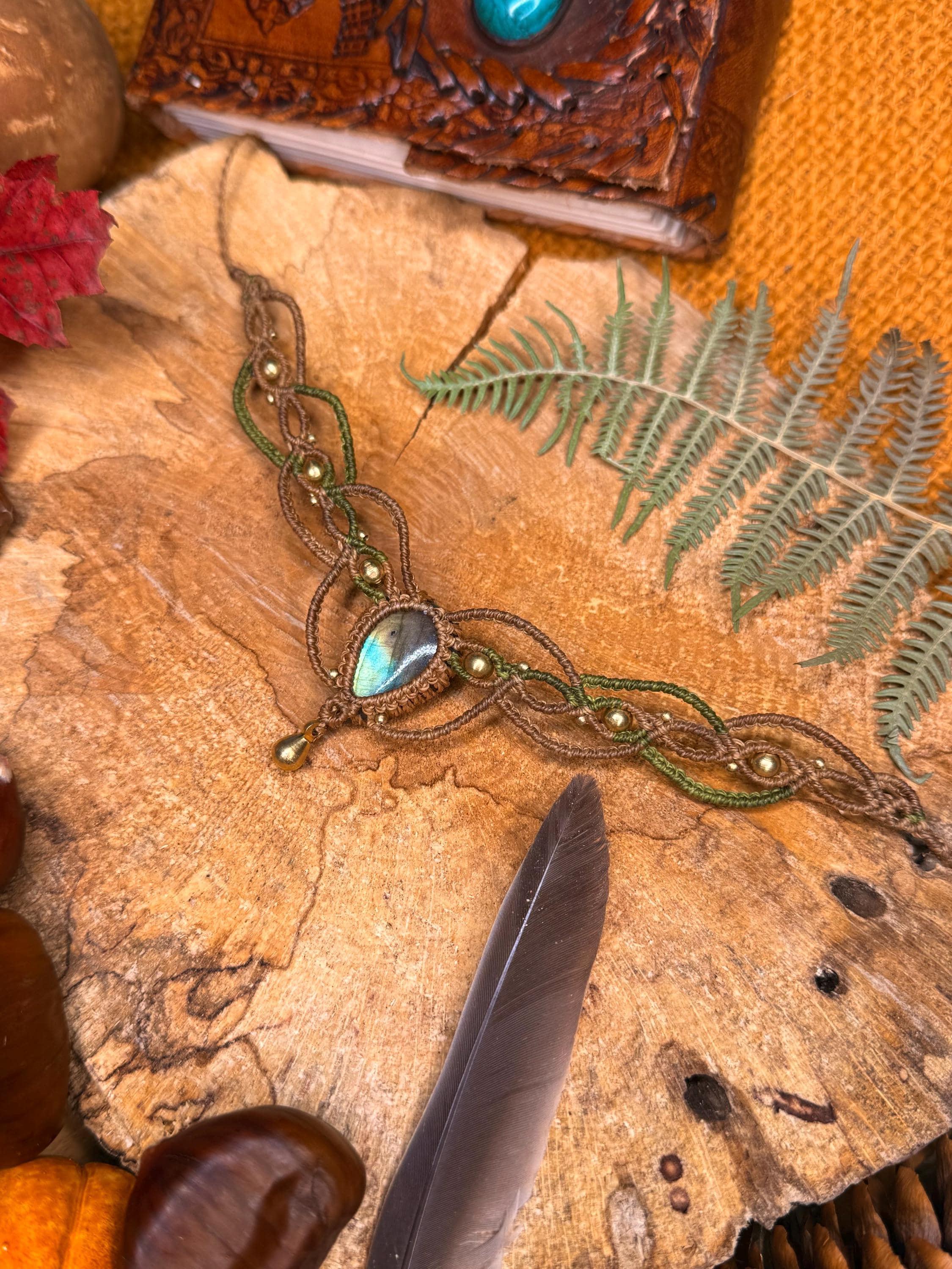 Collier / Tour de cou fait main micro-macramé avec pierre naturelle labradorite (Neckband-ras de cou) collier hippie - collier bohème