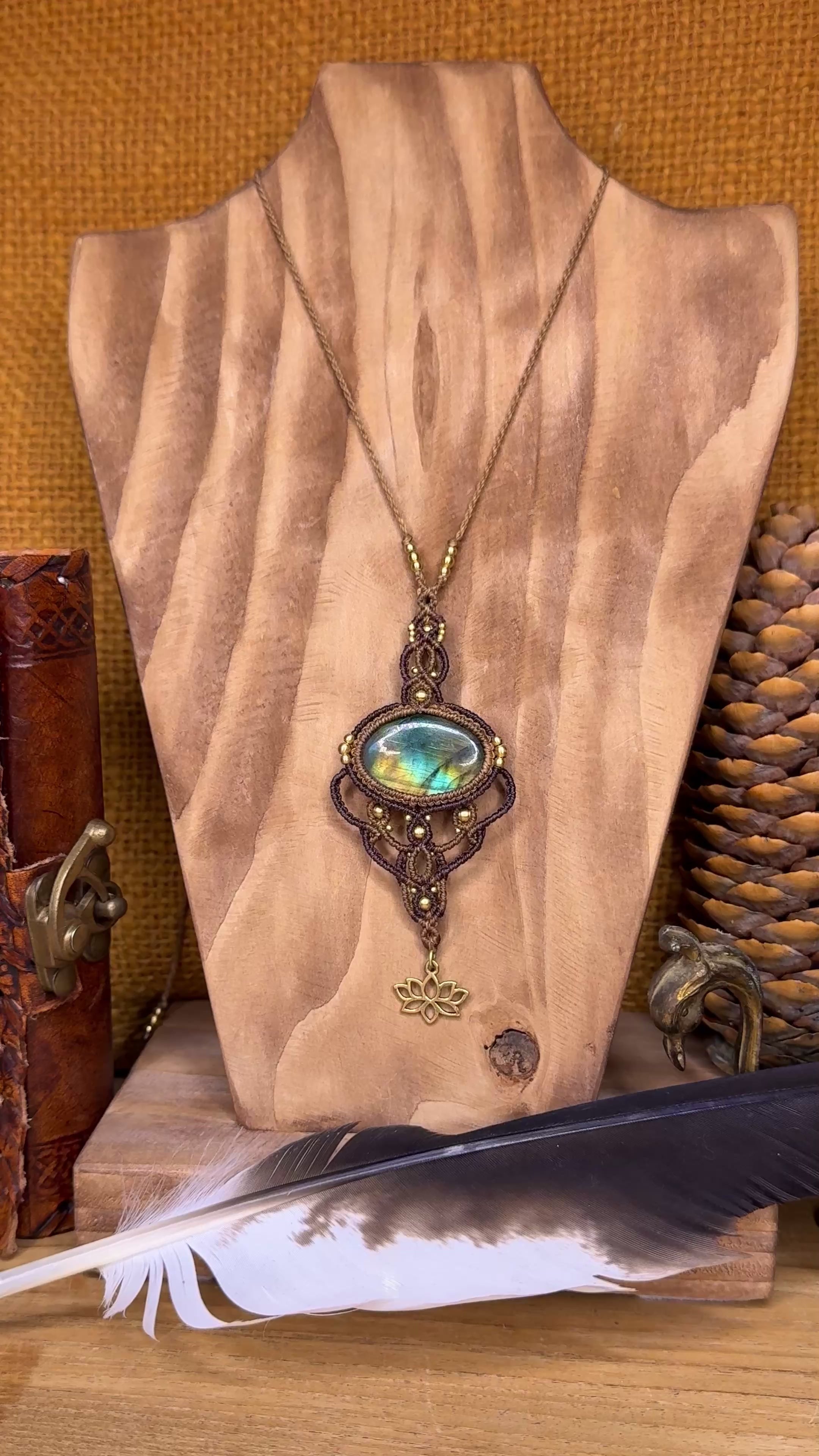Collier • Labradorite • Lotus