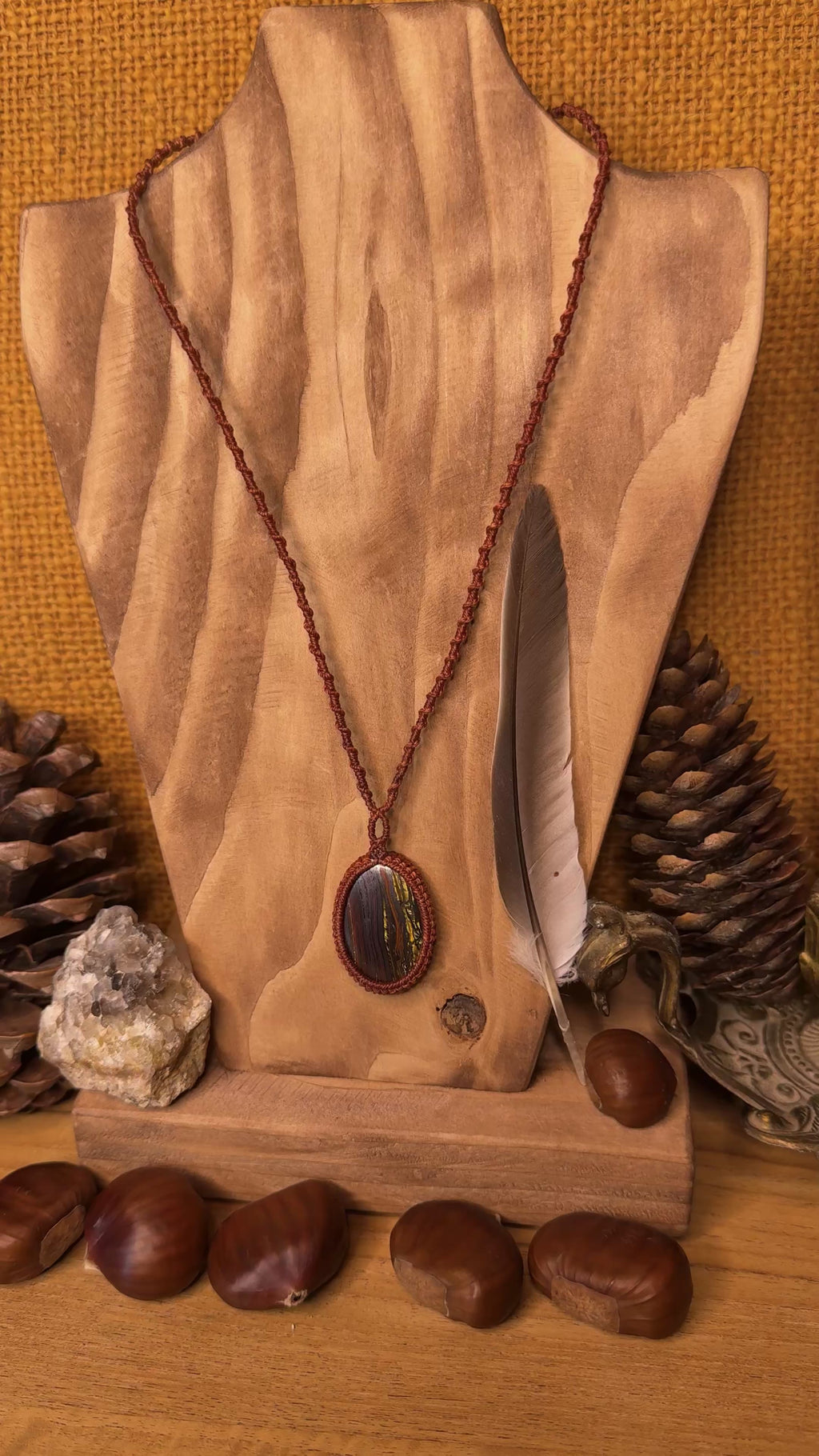 Collier • Œil de fer