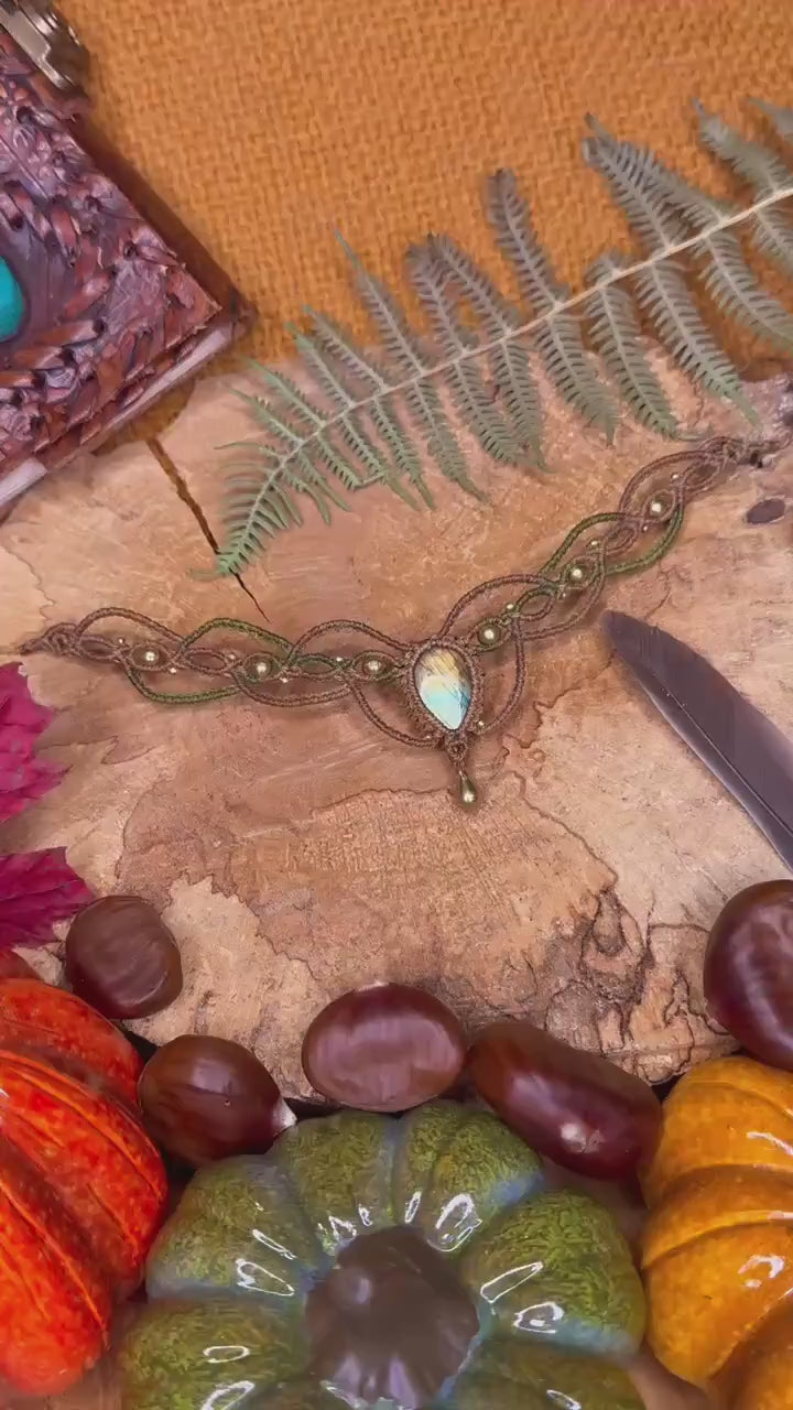 Collier / Tour de cou fait main micro-macramé avec pierre naturelle labradorite (Neckband-ras de cou) collier hippie - collier bohème